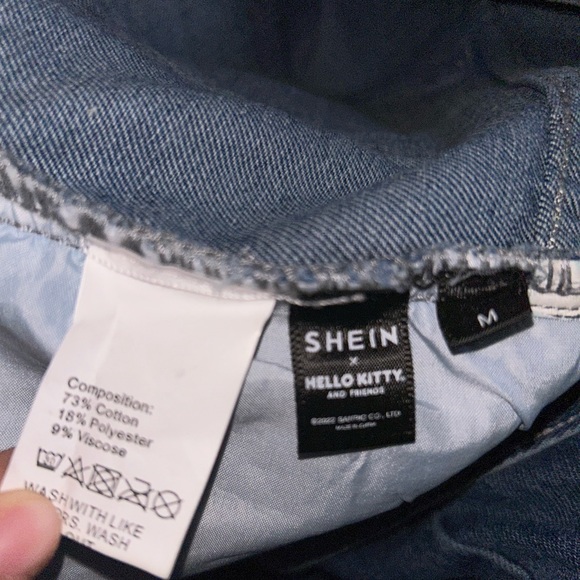 Hello Kitty x SHEIN Denim Skirt - Picture 3 of 3